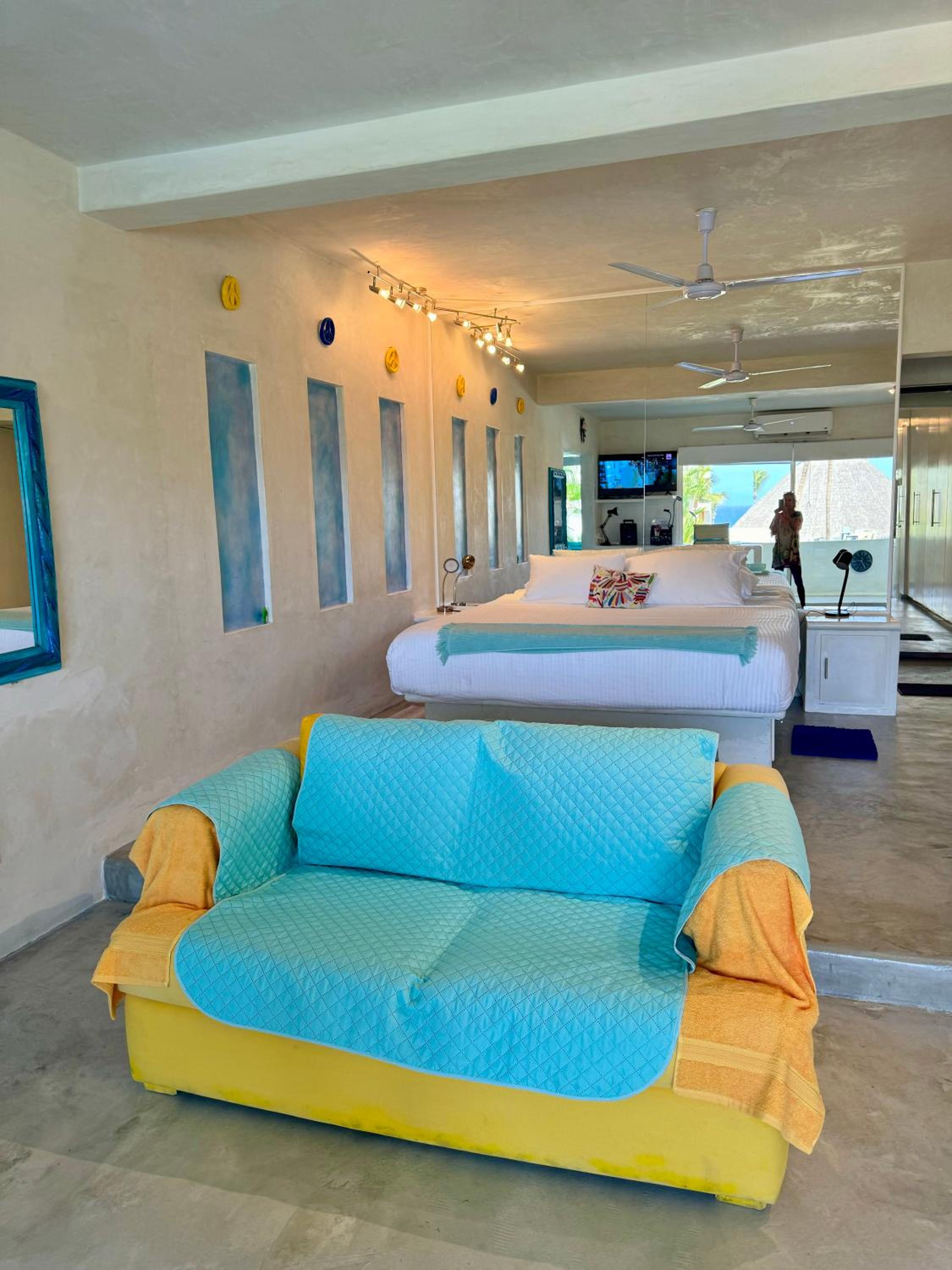 hotel room