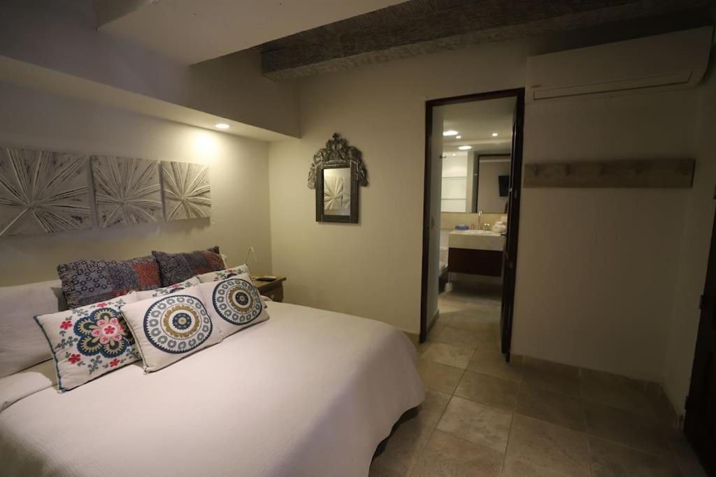Luxury Colonial Home at Virrey Eslava