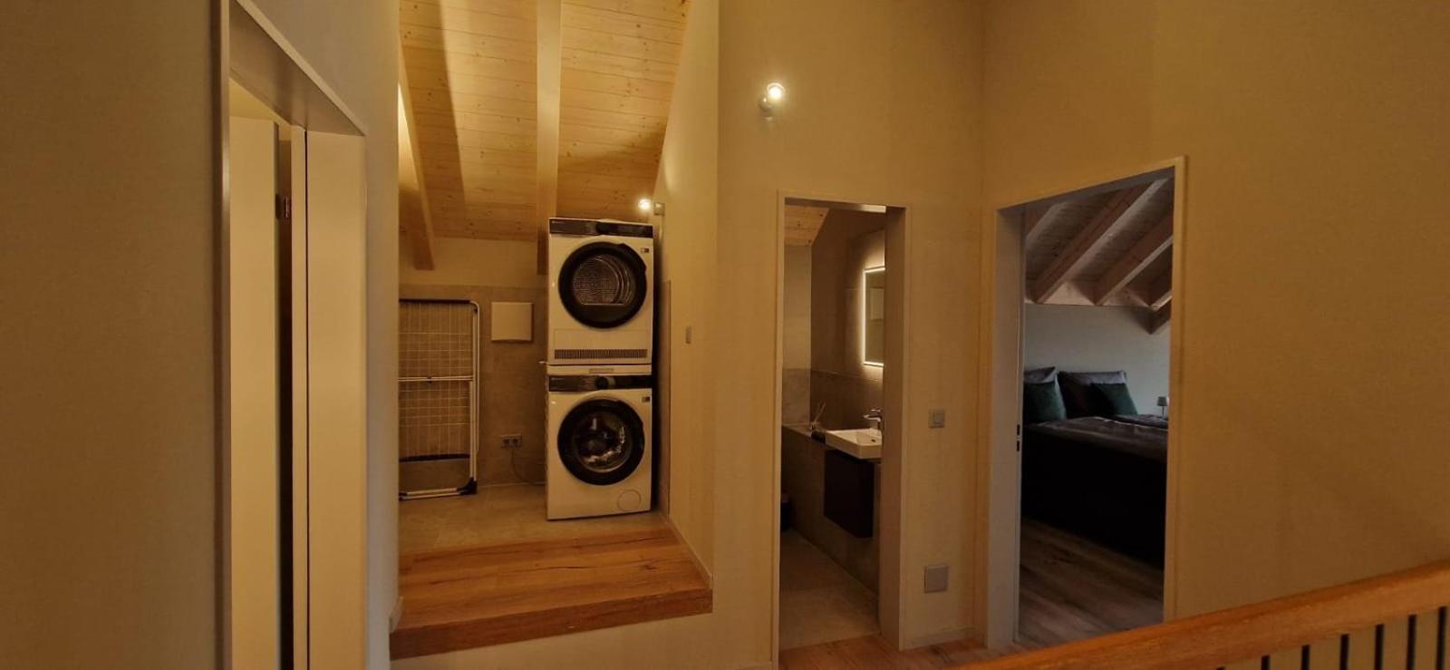 Visionary Hospitality Bassersdorf, Zürich - Premium Apartments in Swiss Style with Free Parking, Washer, Kitchen, Terrace, Vaulted Cellar Event Room, Bus S