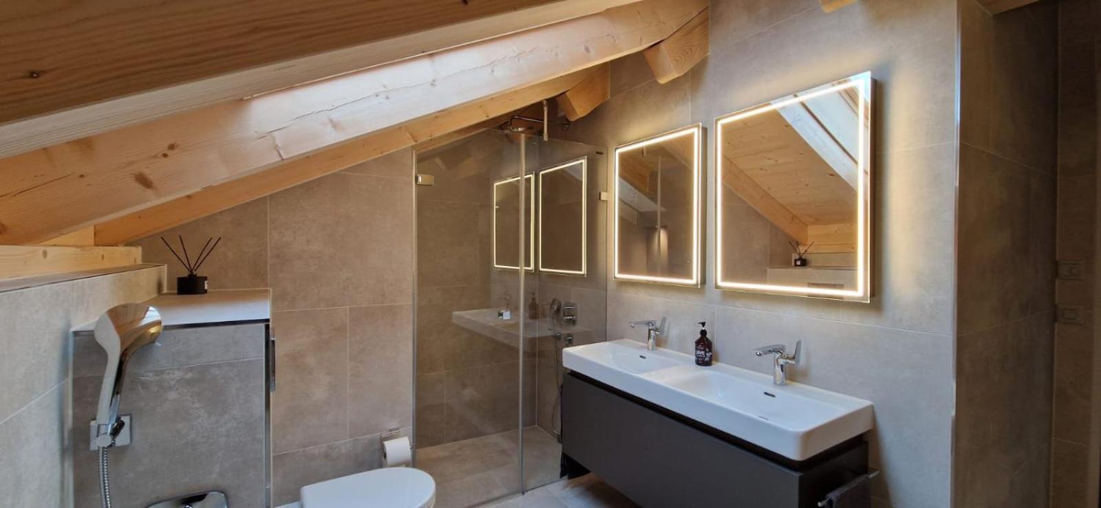 Visionary Hospitality Bassersdorf, Zürich - Premium Apartments in Swiss Style with Free Parking, Washer, Kitchen, Terrace, Vaulted Cellar Event Room, Bus S