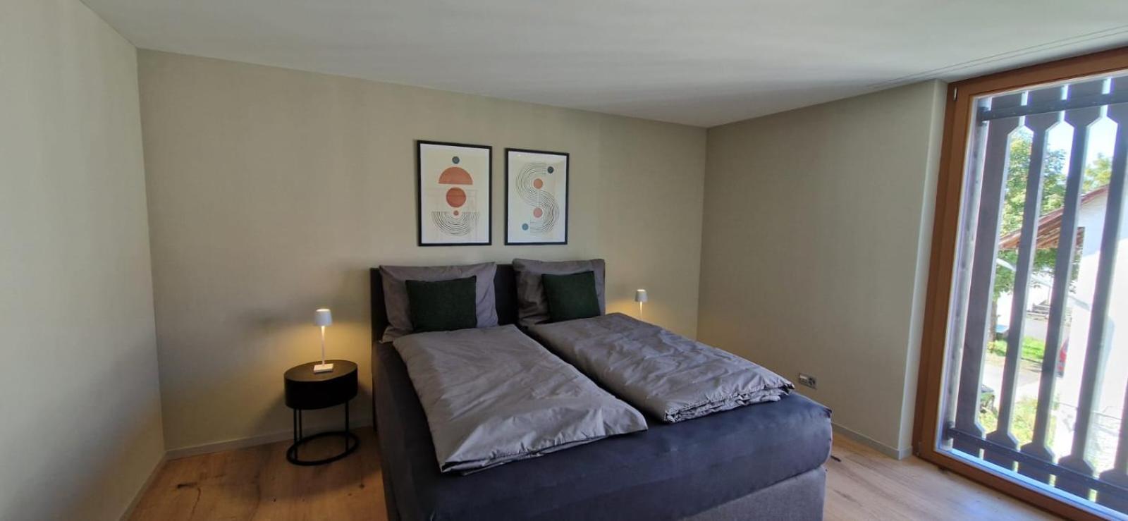 Visionary Hospitality Bassersdorf, Zürich - Premium Apartments in Swiss Style with Free Parking, Washer, Kitchen, Terrace, Vaulted Cellar Event Room, Bus S
