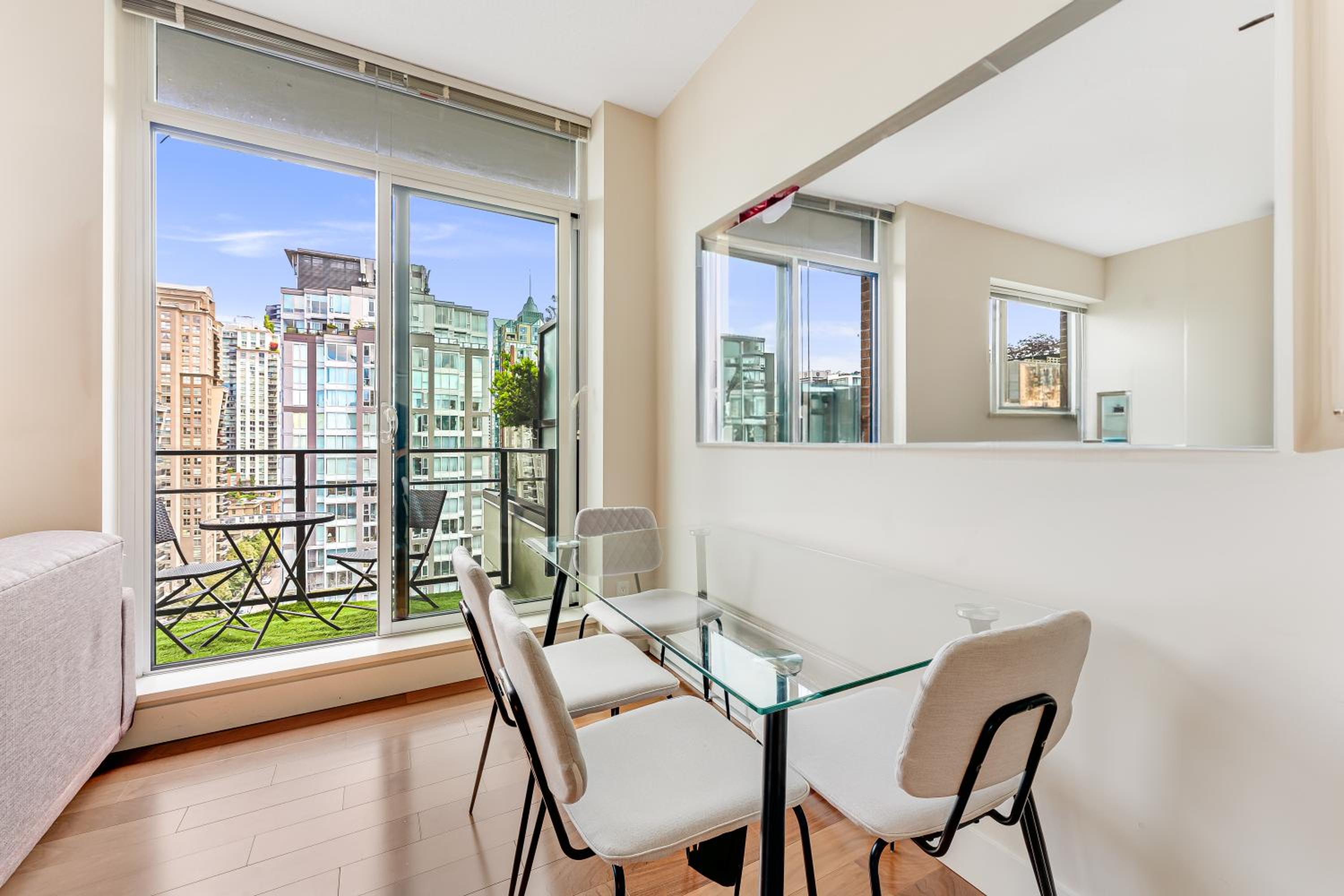 Cozy 1 Bedroom Apartment in the Heart of Yaletown