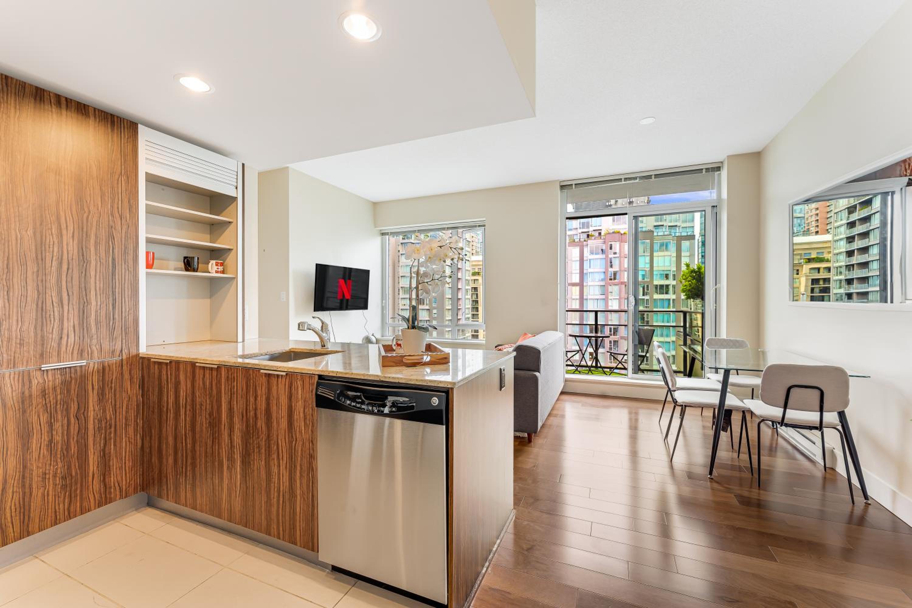 Cozy 1 Bedroom Apartment in the Heart of Yaletown