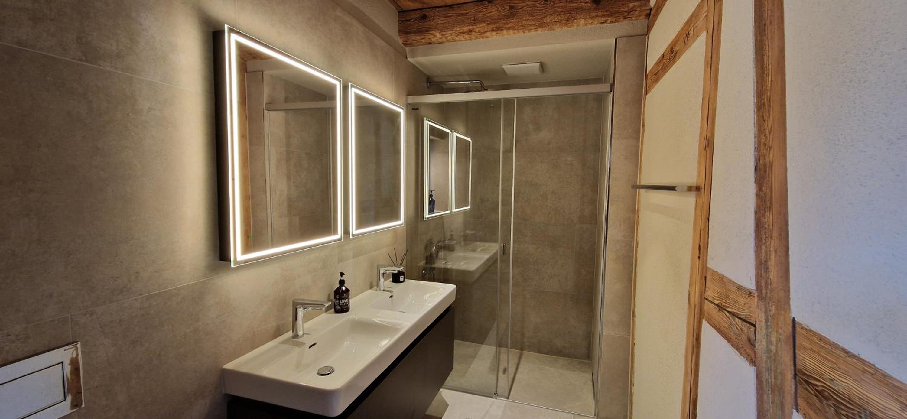 Visionary Hospitality Bassersdorf, Zürich - Premium Apartments in Swiss Style with Free Parking, Washer, Kitchen, Terrace, Vaulted Cellar Event Room, Bus S