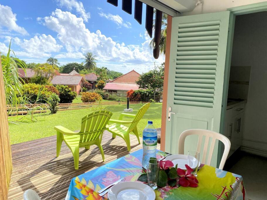 Studio Petite Plage - Pieds dans l'eau view 2