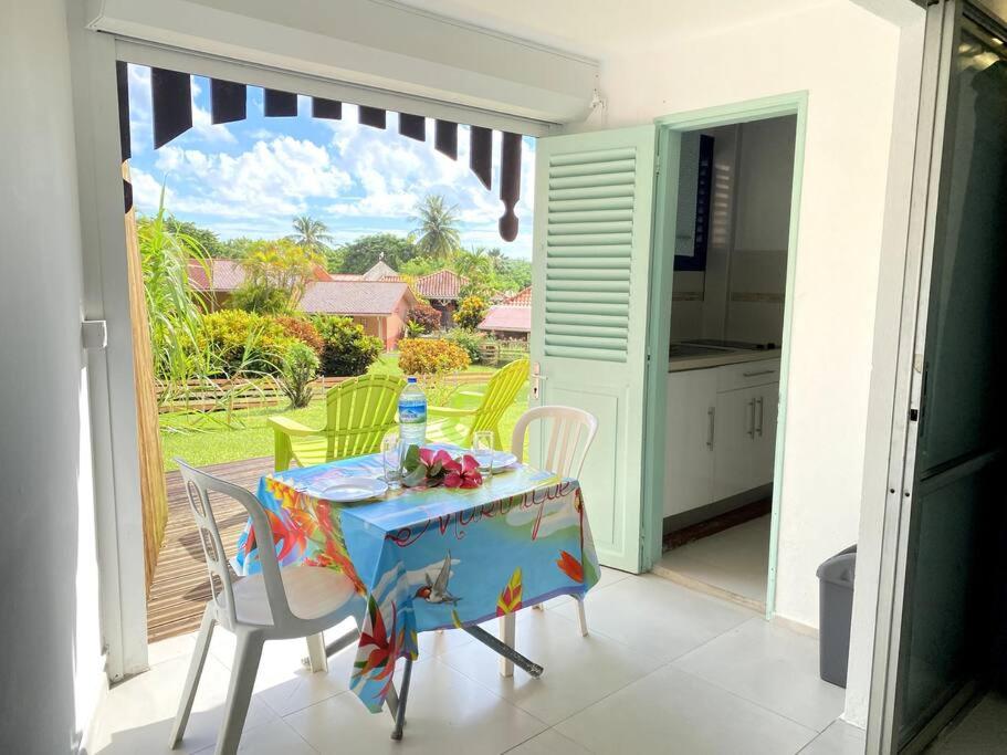 Studio Petite Plage - Pieds dans l'eau view 5