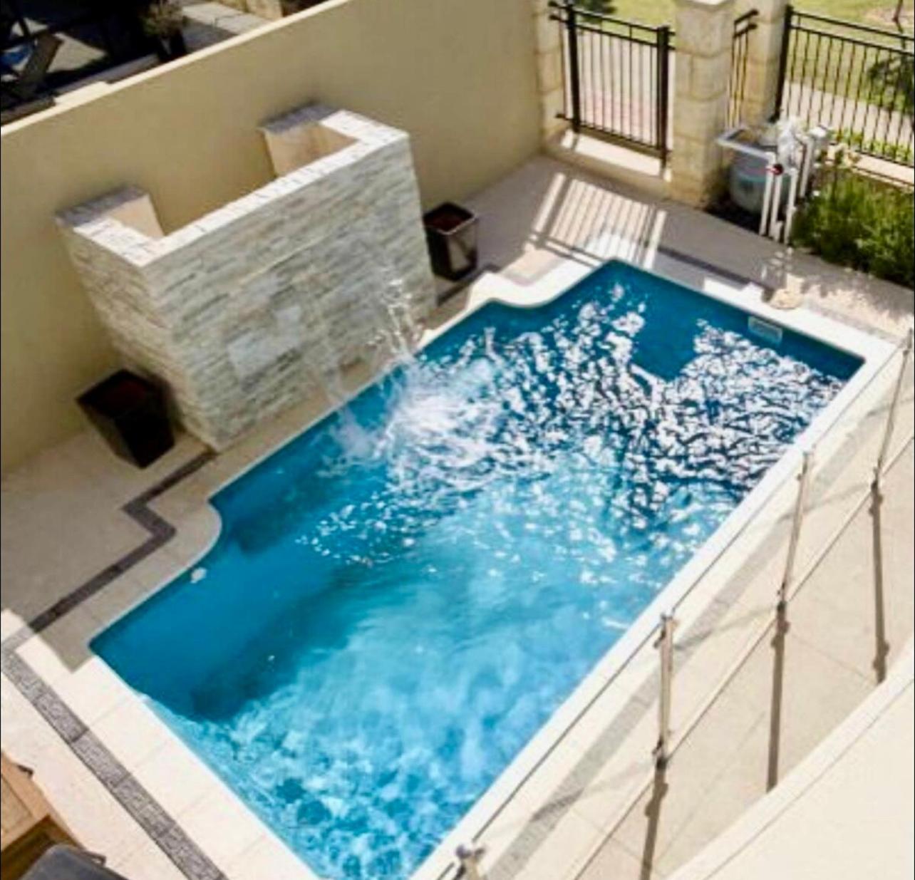 Luxury Villa W Pool & Spa 5 BEDROOMS