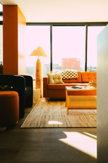 NEW Cozy Downtown Halifax Loft Free Parking