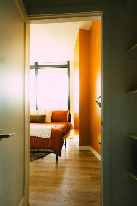 NEW Cozy Downtown Halifax Loft Free Parking