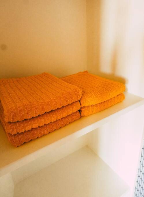 NEW Cozy Downtown Halifax Loft Free Parking