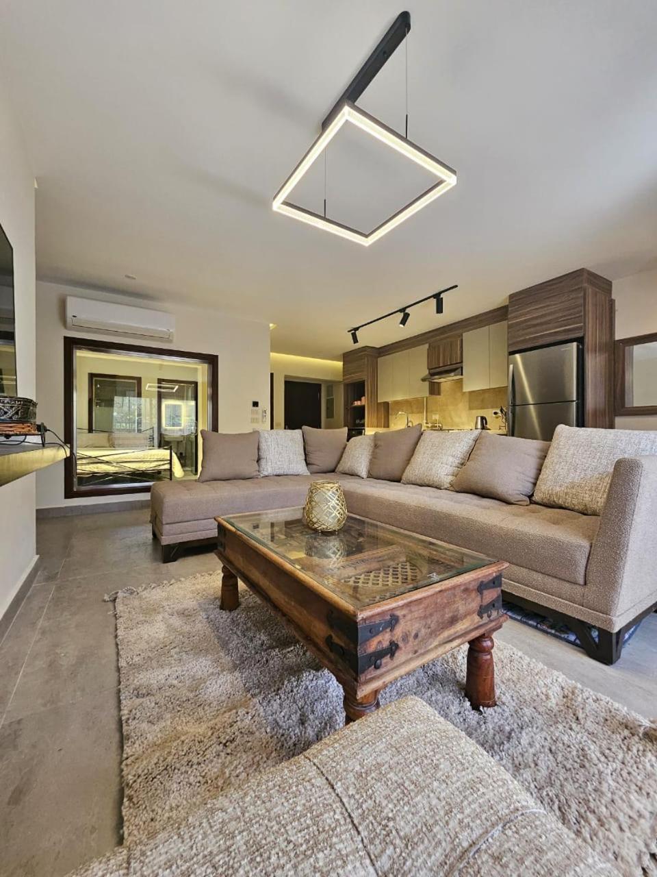 The Luxe Retreat and Uniqueness