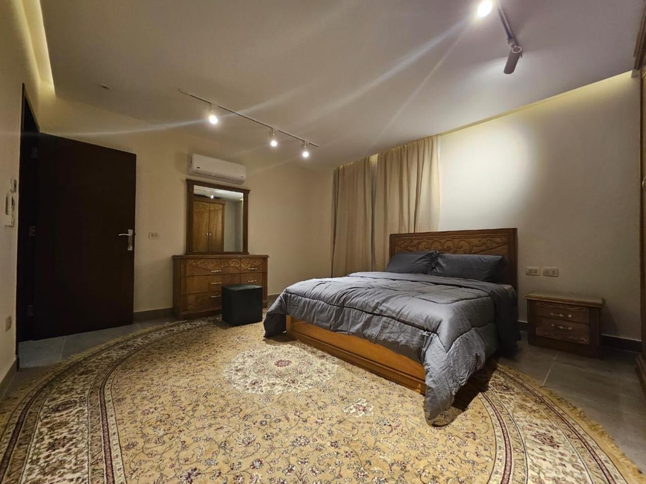 The Luxe Retreat and Uniqueness