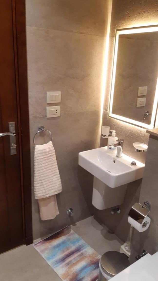 The Luxe Retreat and Uniqueness