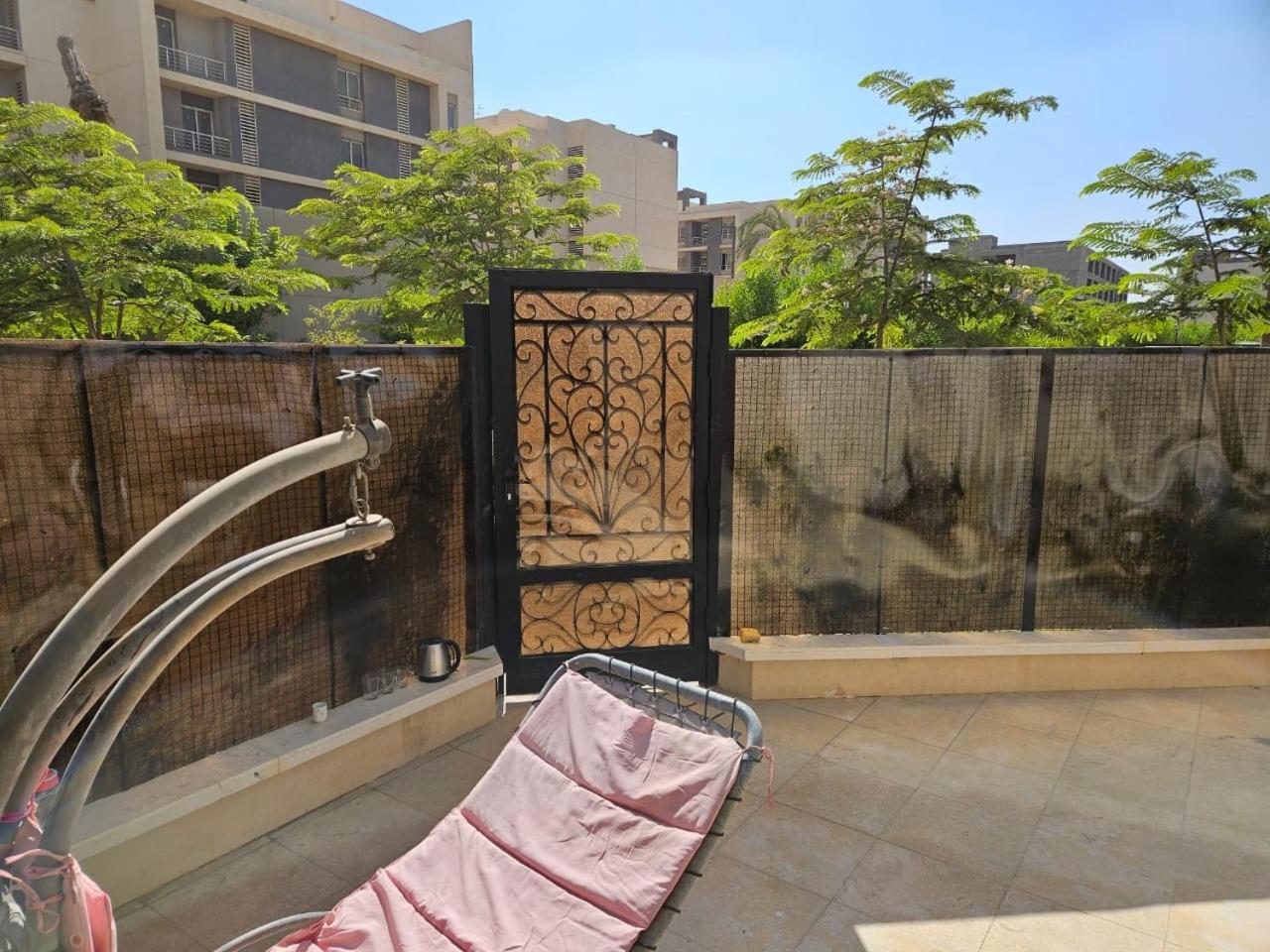The Luxe Retreat and Uniqueness