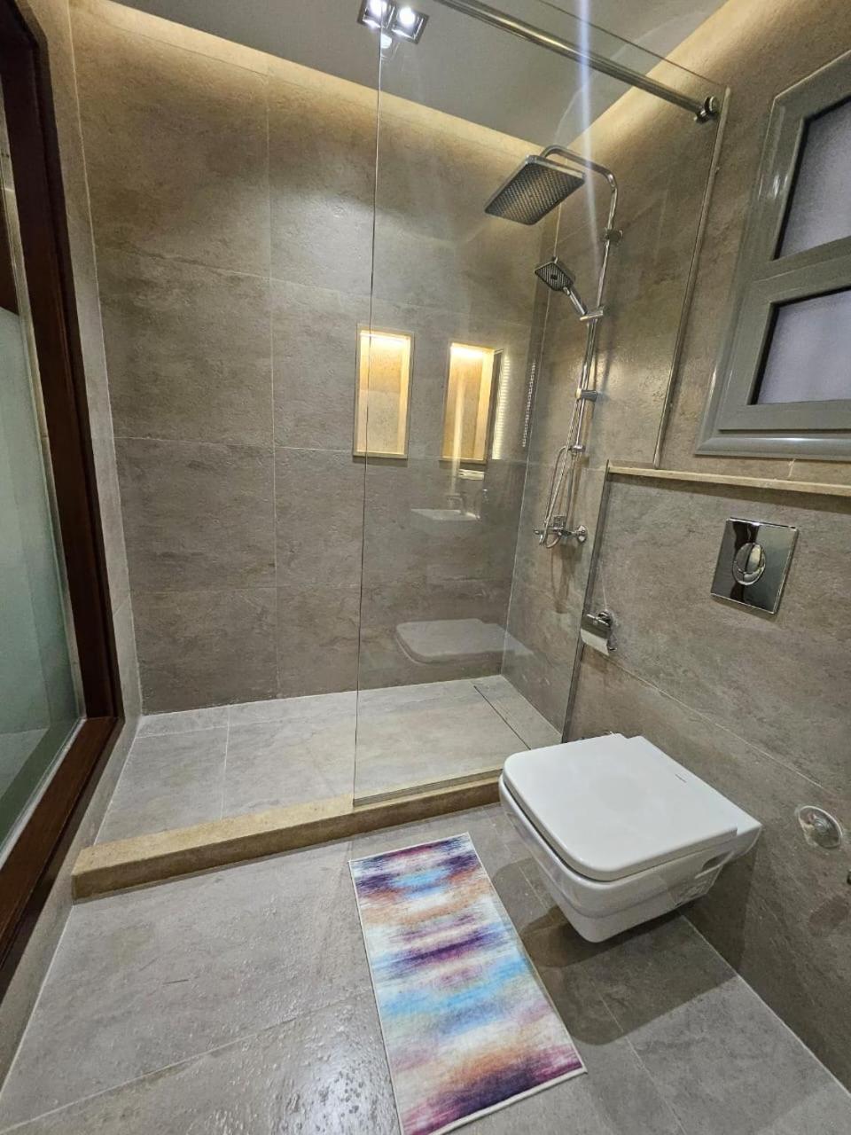 The Luxe Retreat and Uniqueness