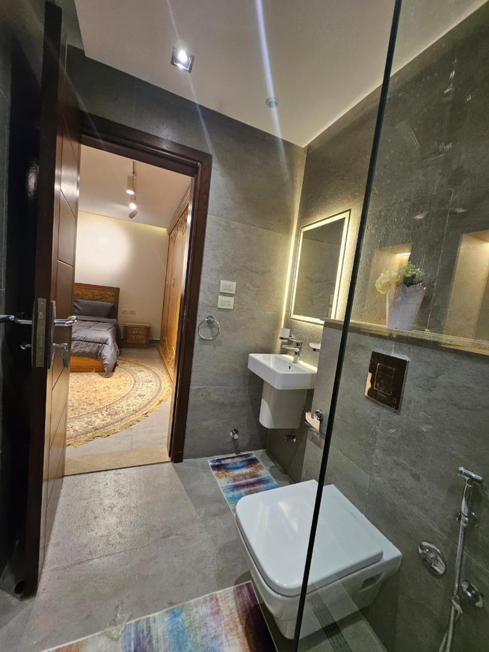 The Luxe Retreat and Uniqueness