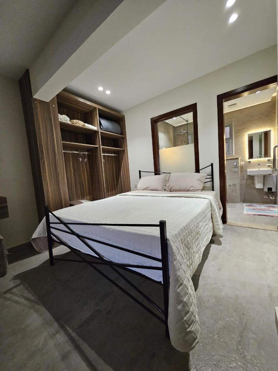The Luxe Retreat and Uniqueness