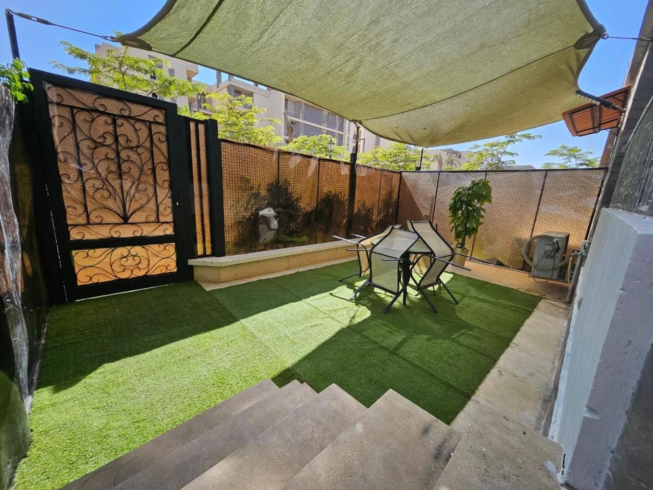 The Luxe Retreat and Uniqueness