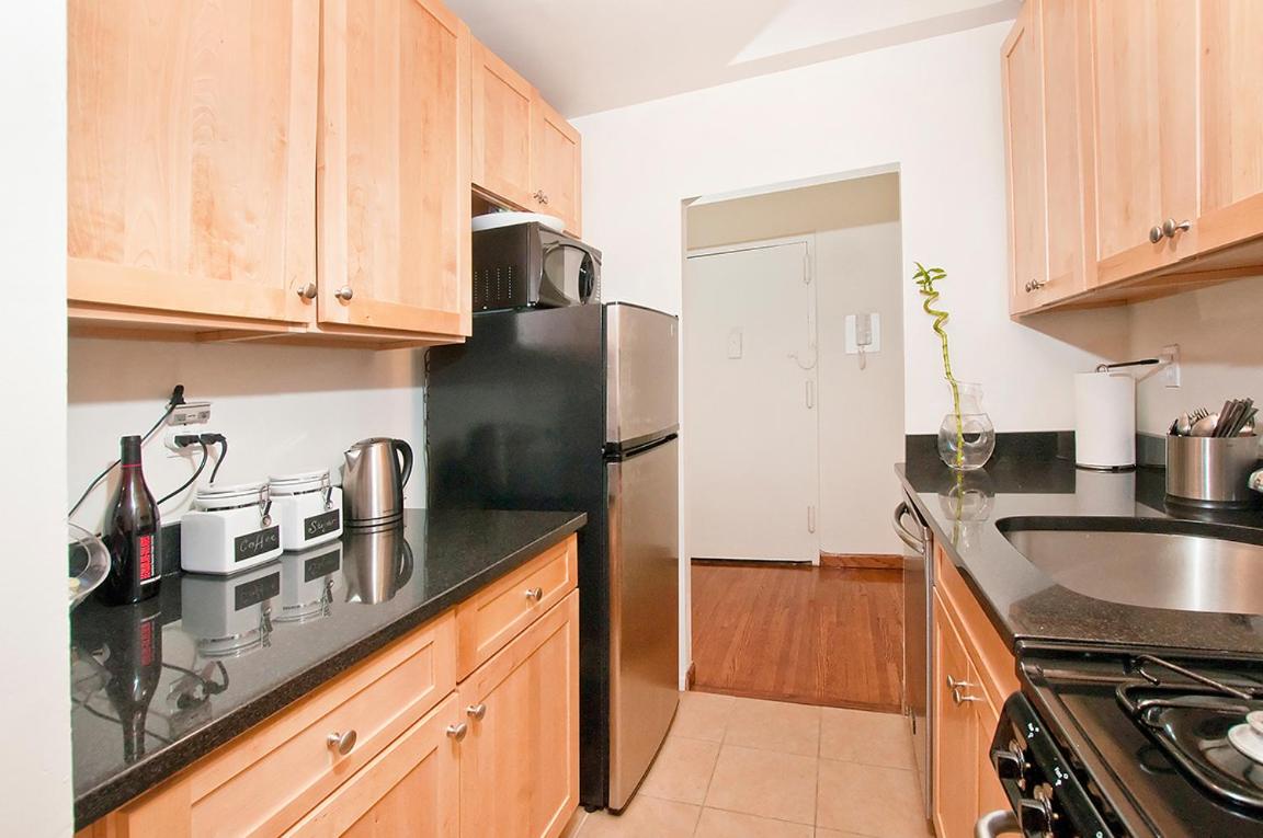 GREAT APT 2 BED ROOM GREAT LOCATION nye