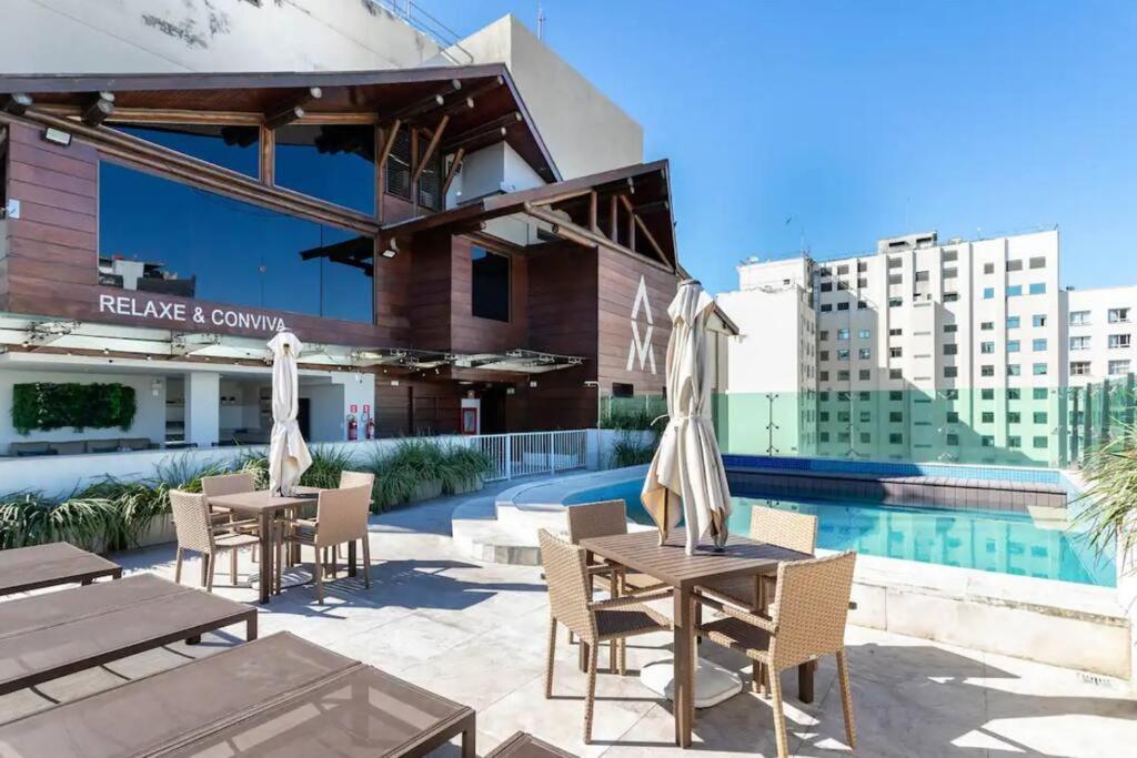Apartamento completo e moderno com ar condicionado e piscina no centro do RIO