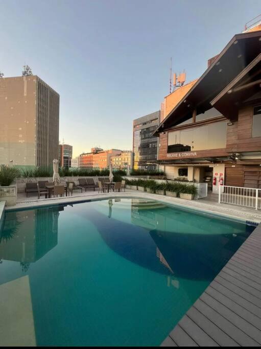 Apartamento completo e moderno com ar condicionado e piscina no centro do RIO