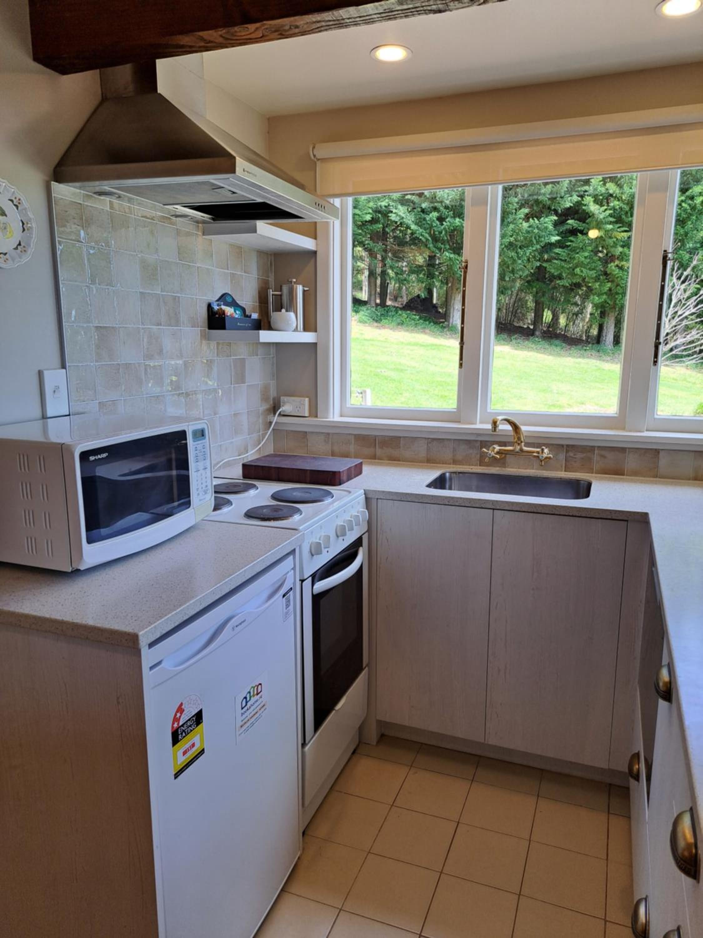 Otahuna Hideaway - Christchurch Holiday Homes view 5