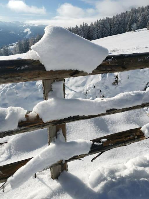 Sonnige ruhige Fewo Bergpanorama auf 1200m mit Süd Balkon