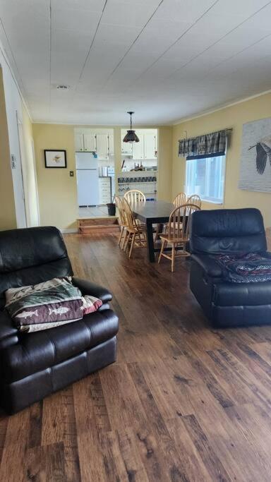 South Algonquin Cottage