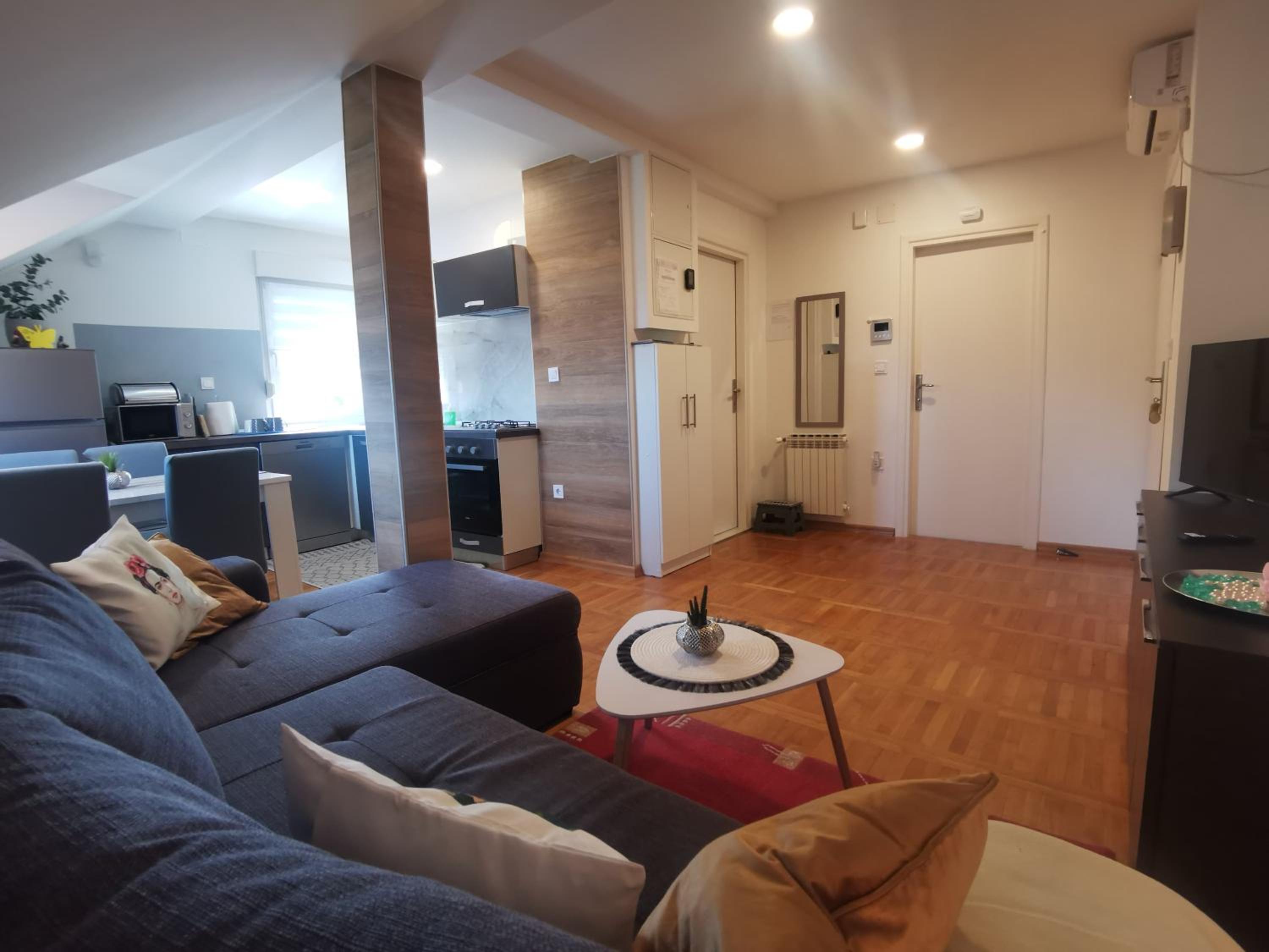 Apartmani Jastreb 2