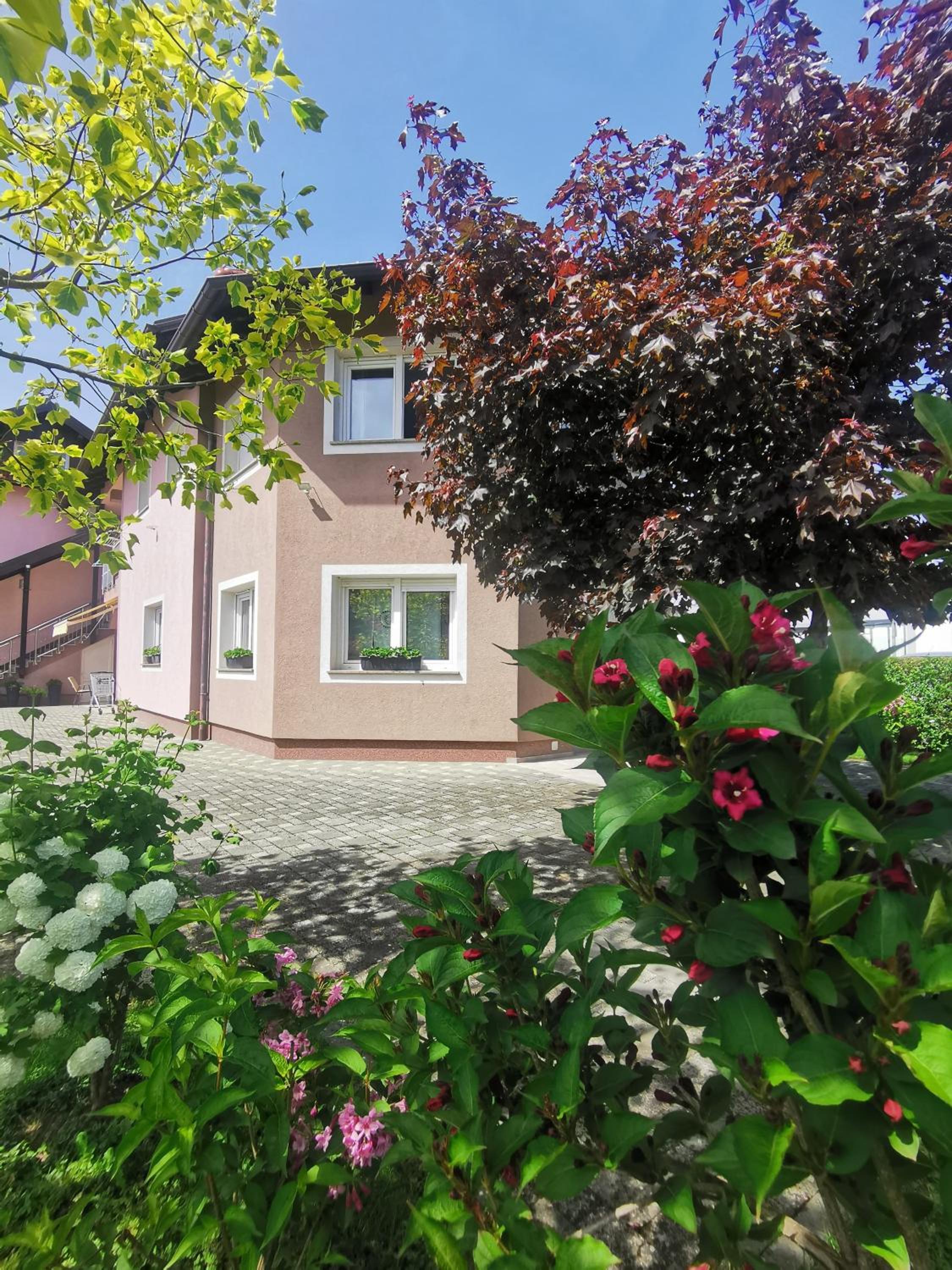 Apartmani Jastreb 2