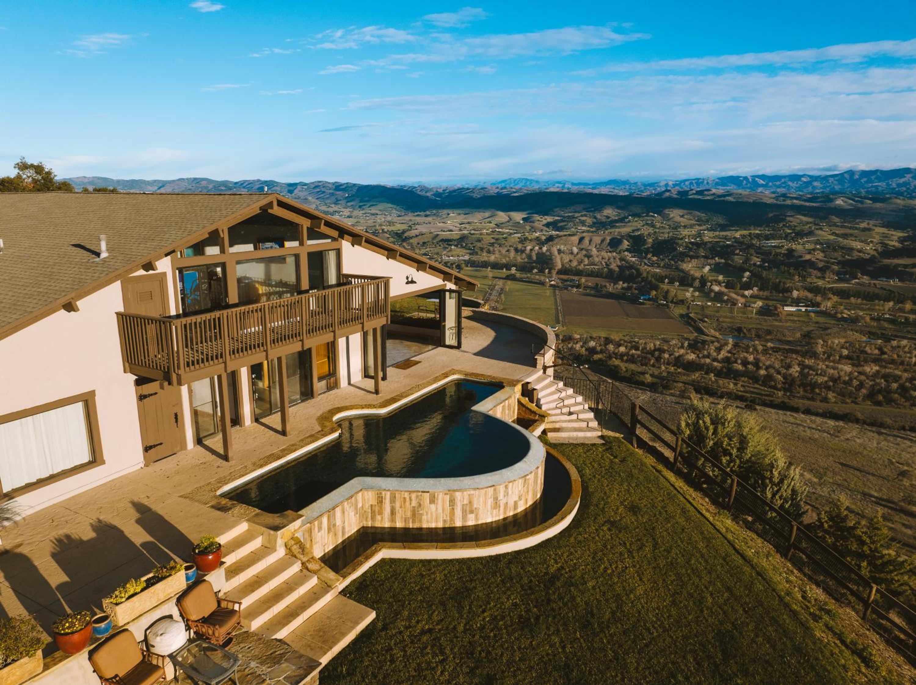 Highline Summit House
