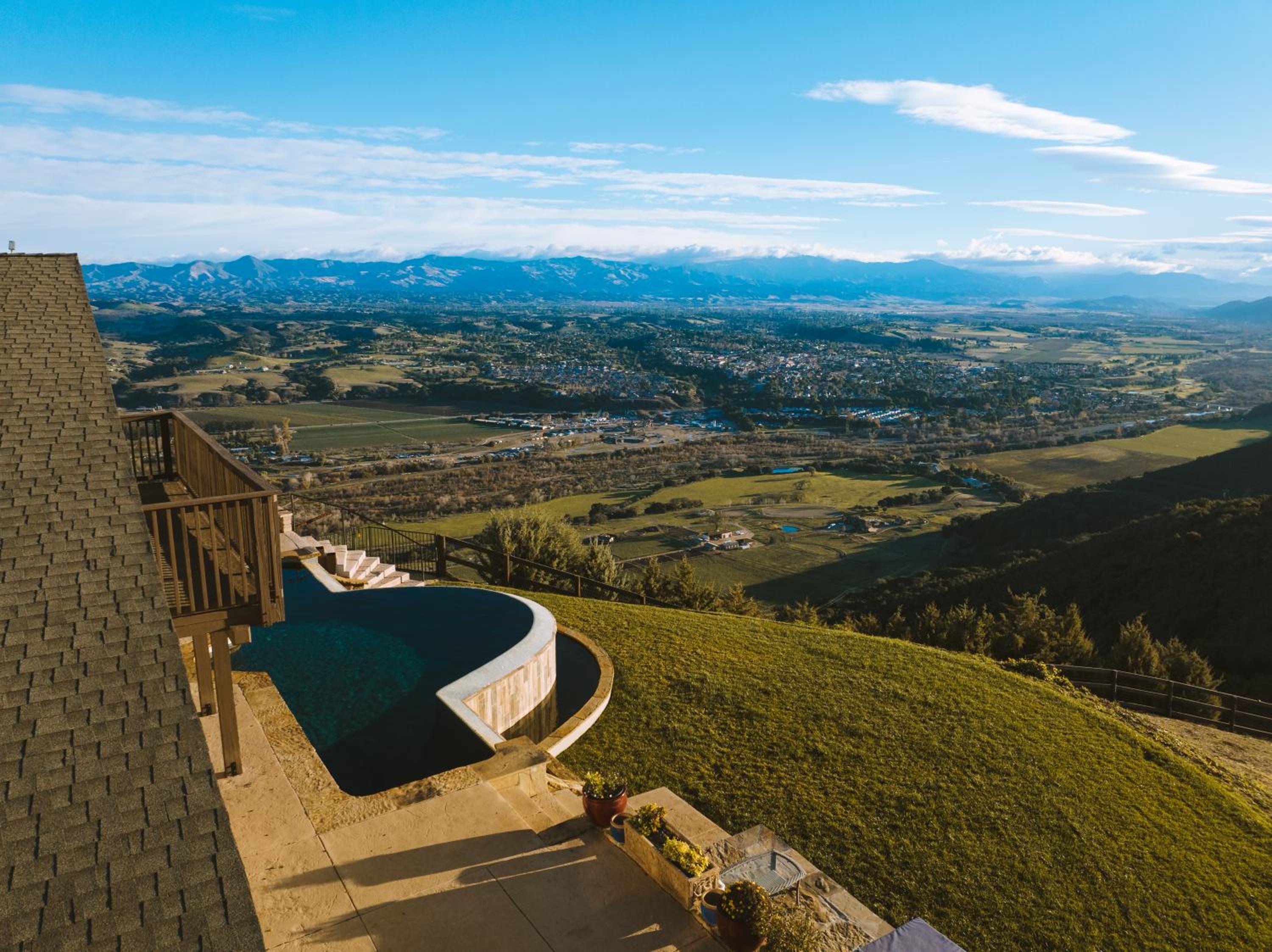 Highline Summit House