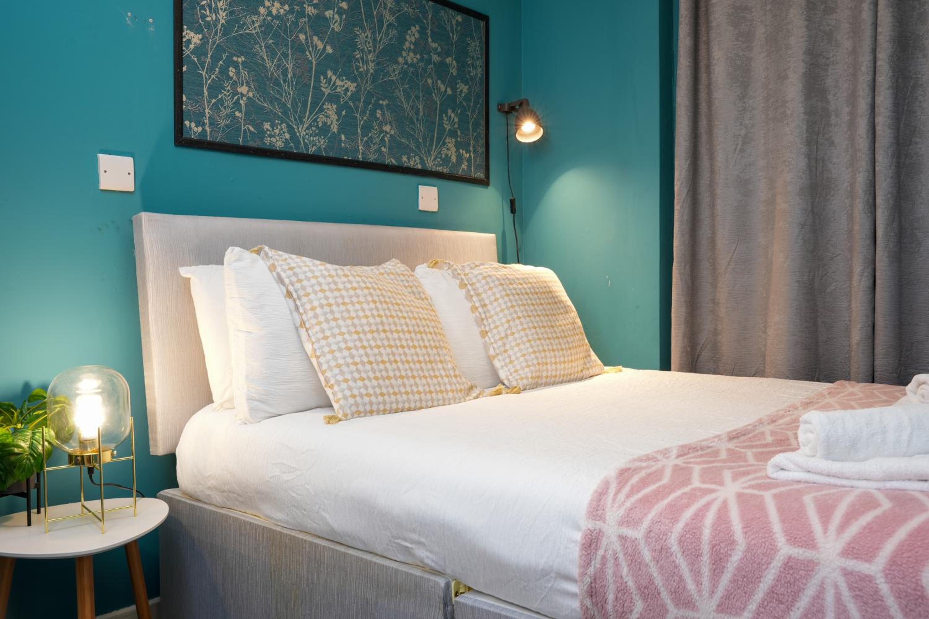 Dublin City Service Apartment