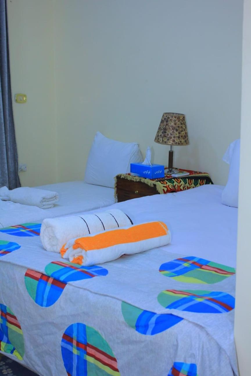 Sakkara pyramid inn hotel