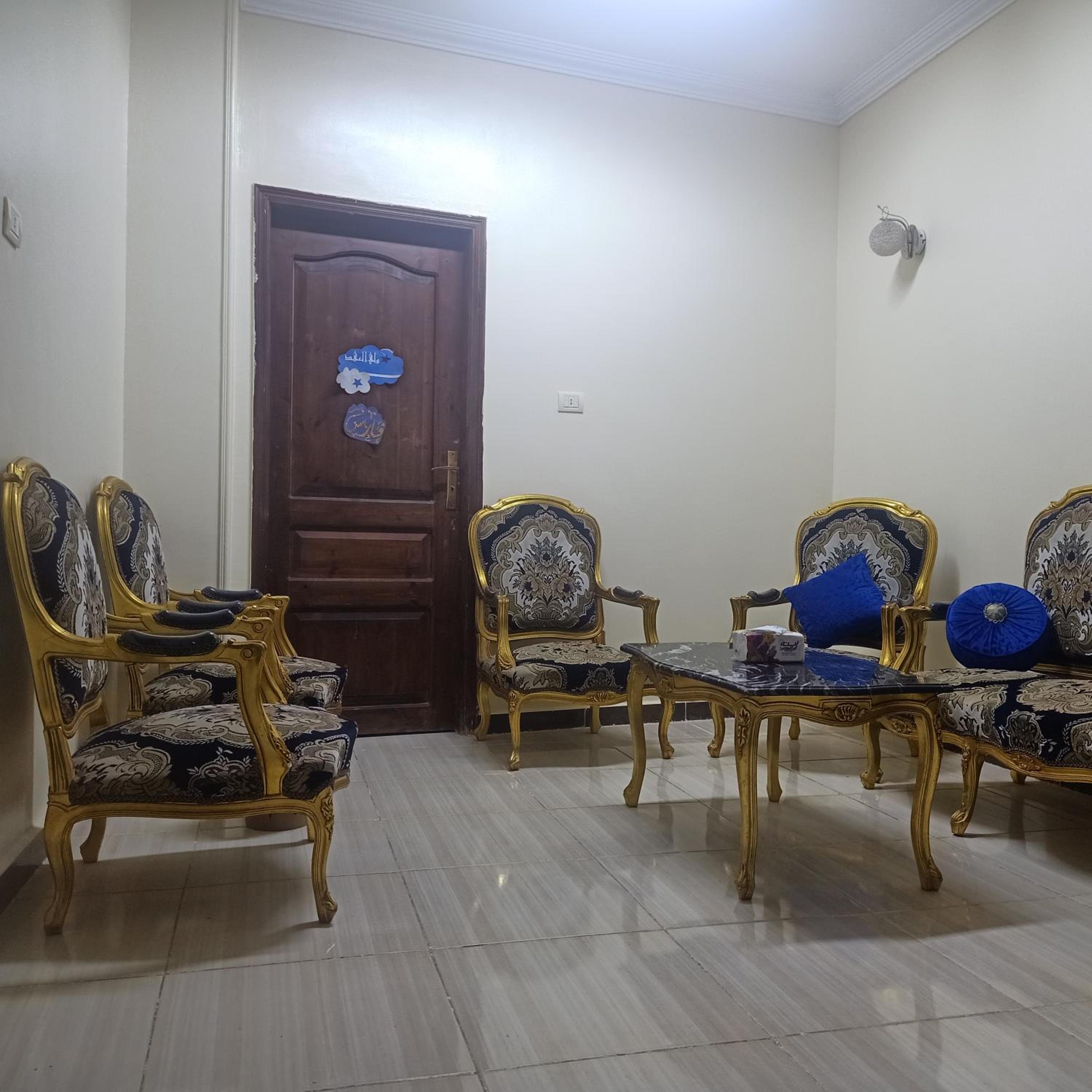 Fares pyramids Hostel
