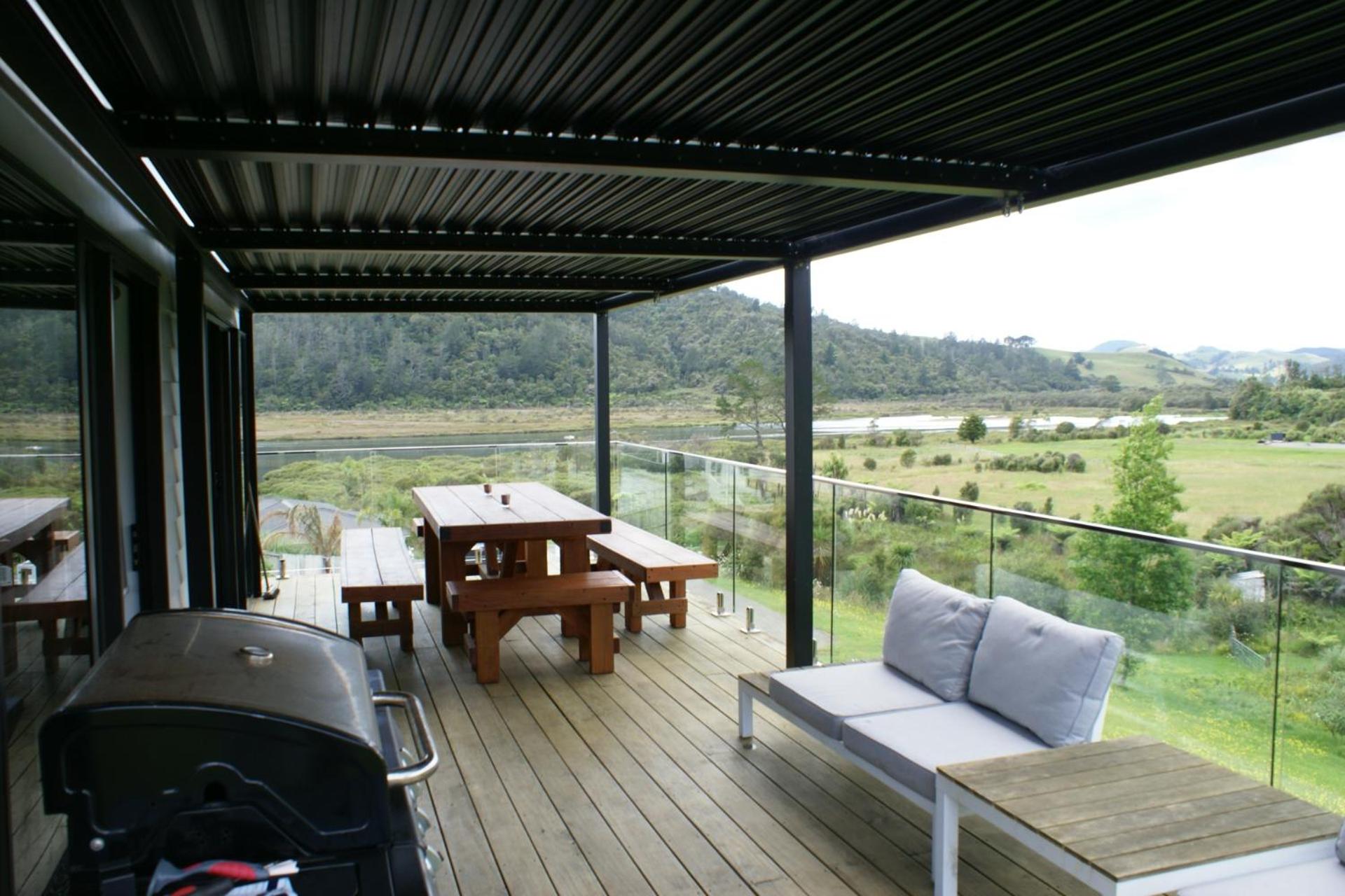 Hosts on the Coast Estuary Views