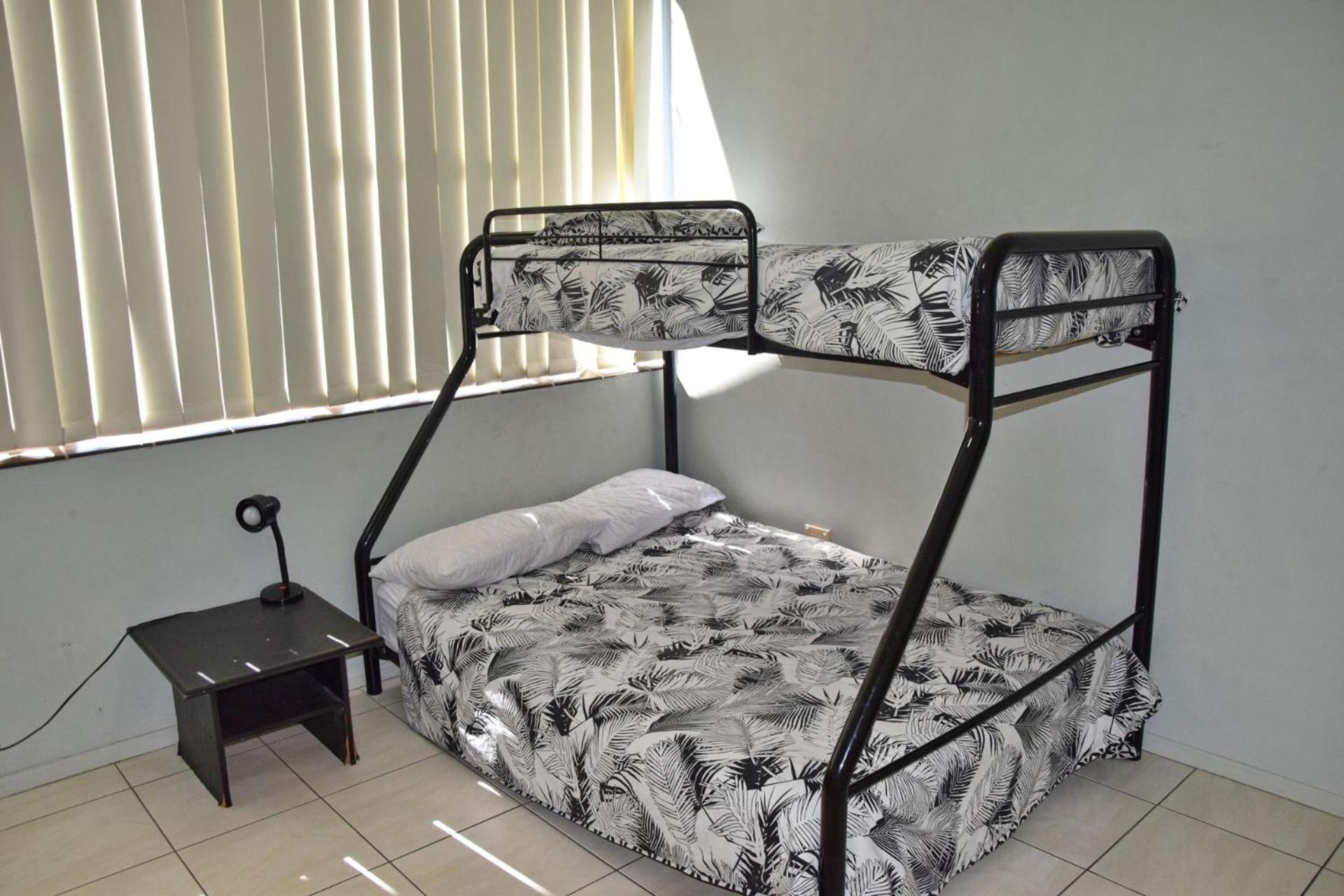 Paragon Apartment 6 - Bring your own linen.