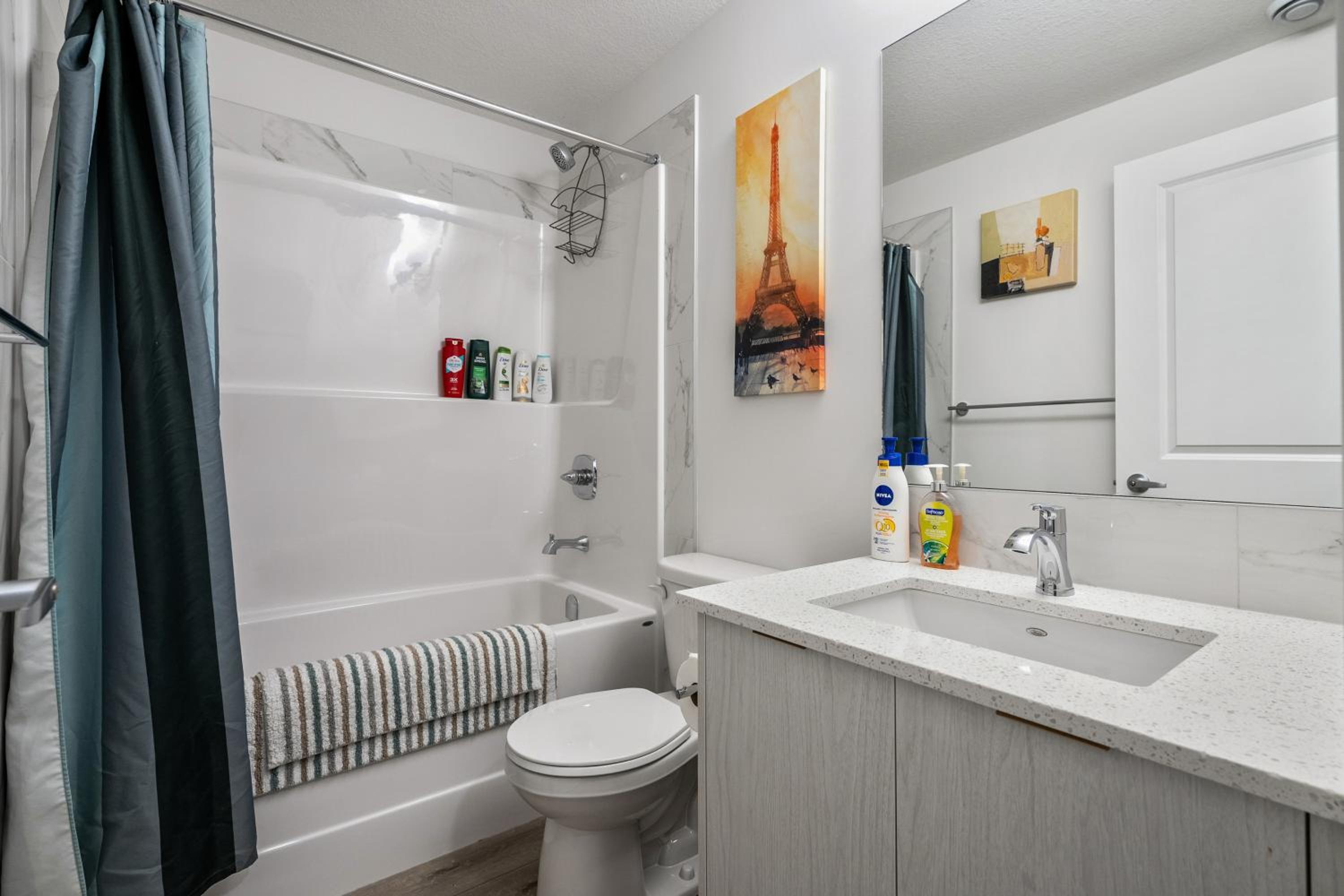 Perfect Stay 2 Bedroom Basement Suite