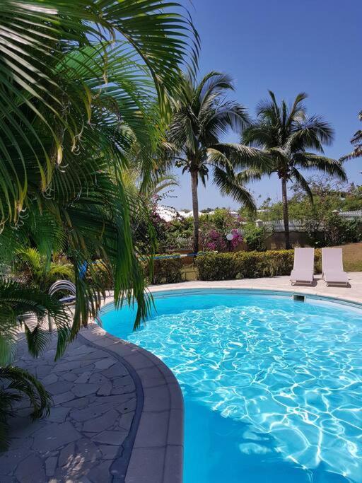 Villa Gwadamango 150m de la plage, piscine, jardin view 3