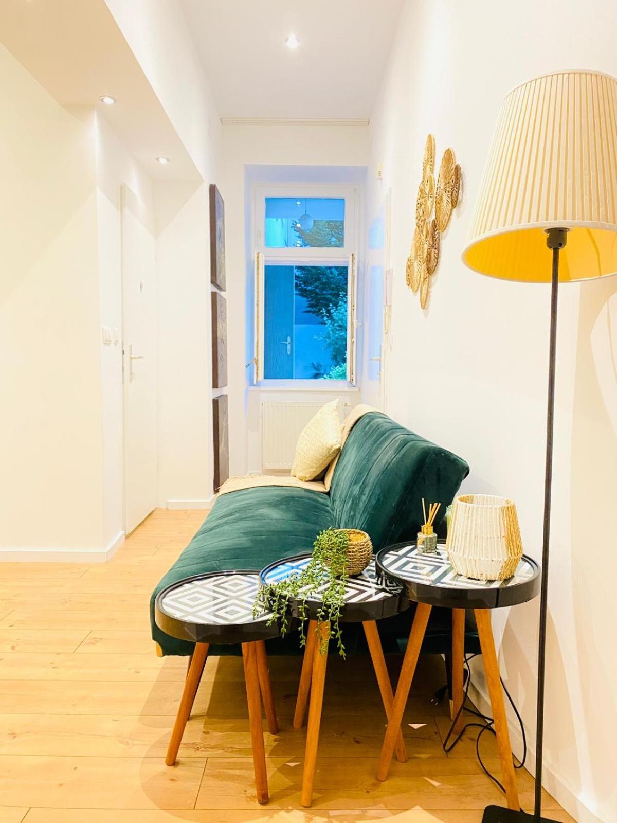 Lovely 4-BR Retreat Ottakring with Stunning City