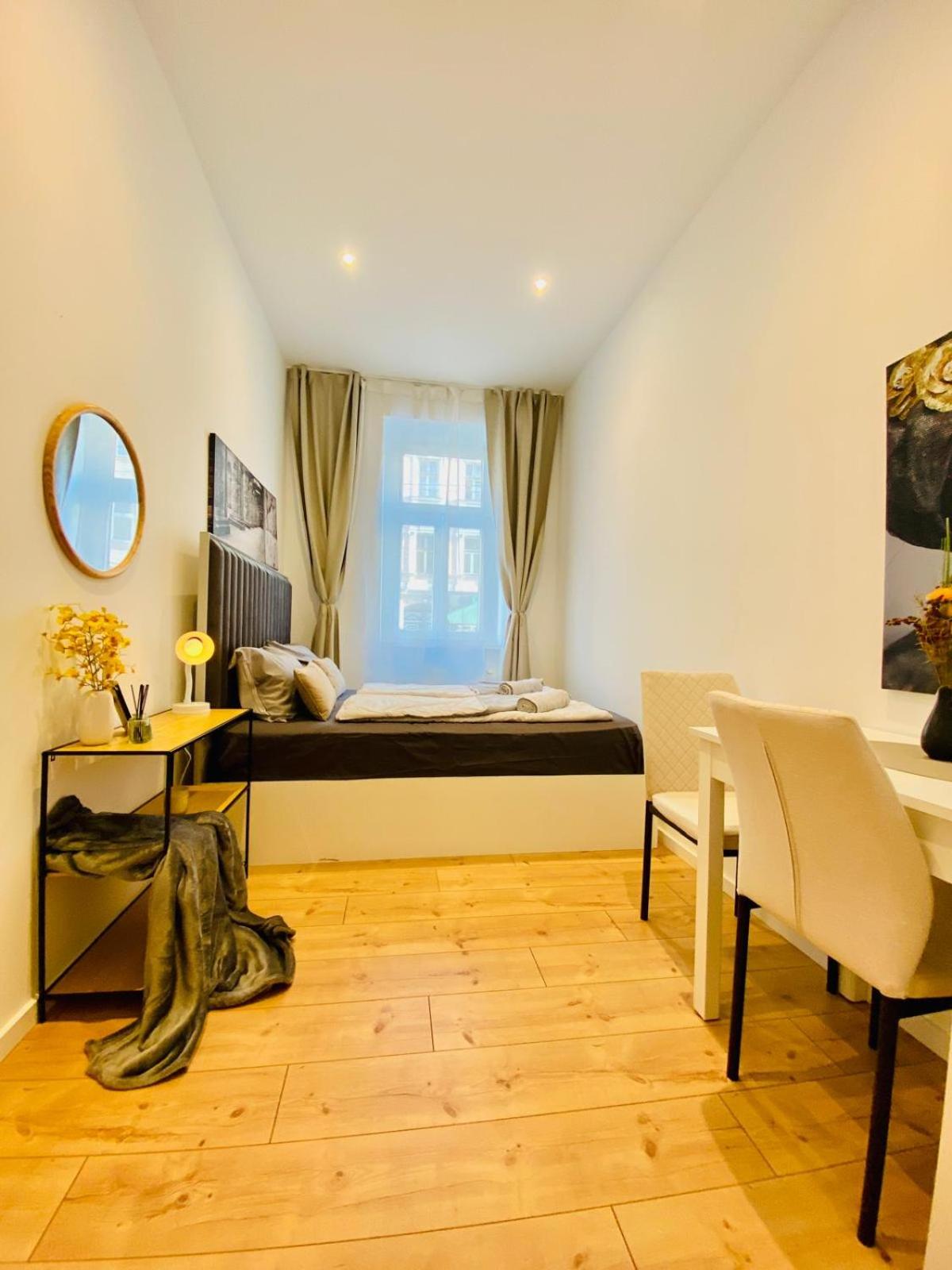 Lovely 4-BR Retreat Ottakring with Stunning City
