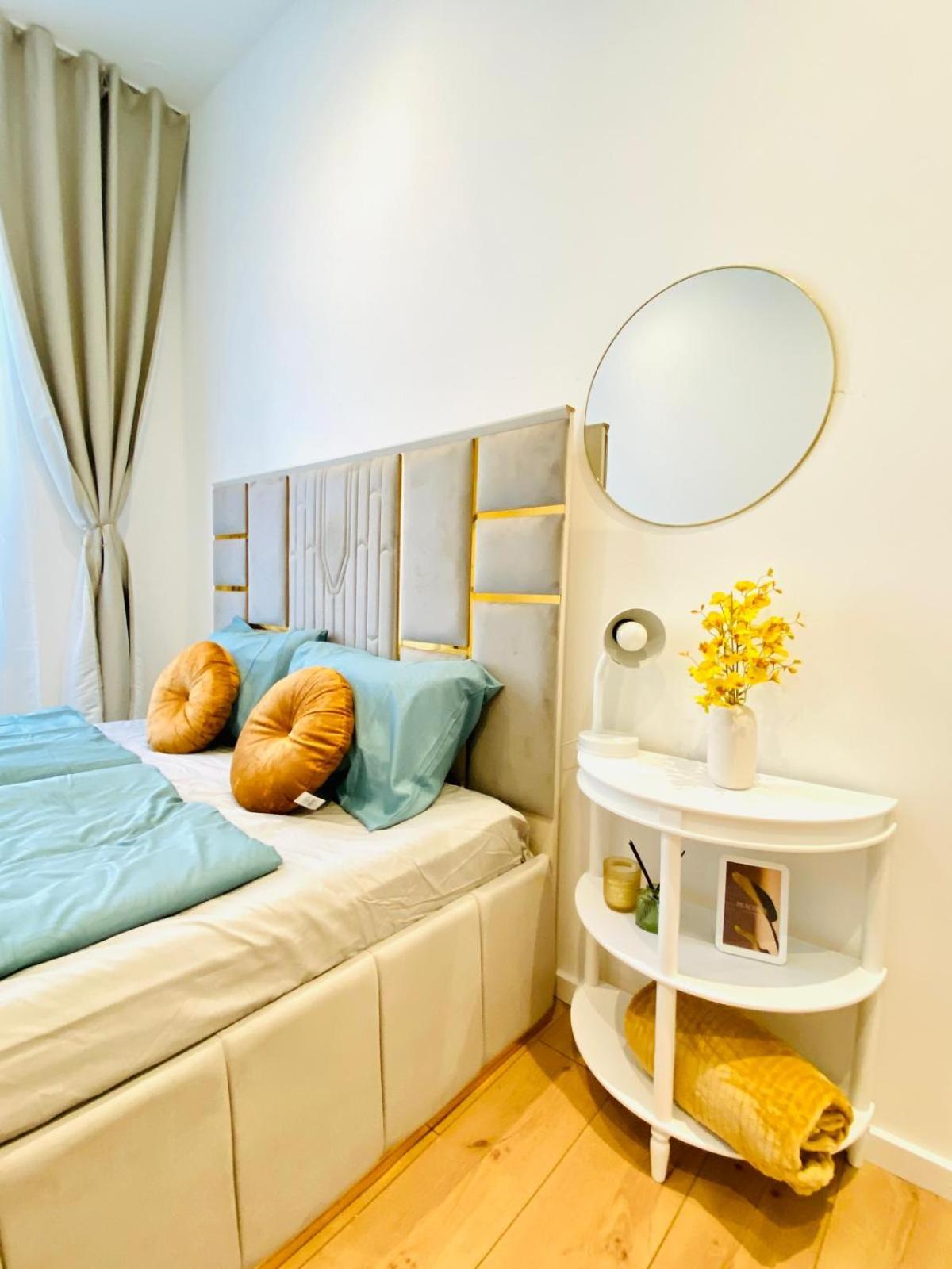 Lovely 4-BR Retreat Ottakring with Stunning City