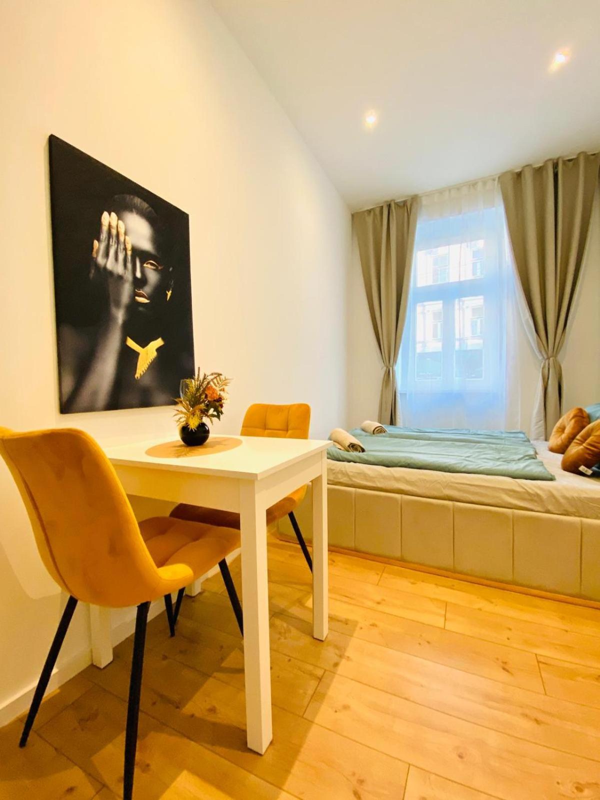 Lovely 4-BR Retreat Ottakring with Stunning City