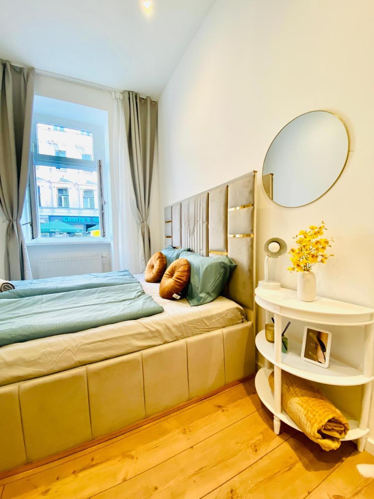 Lovely 4-BR Retreat Ottakring with Stunning City