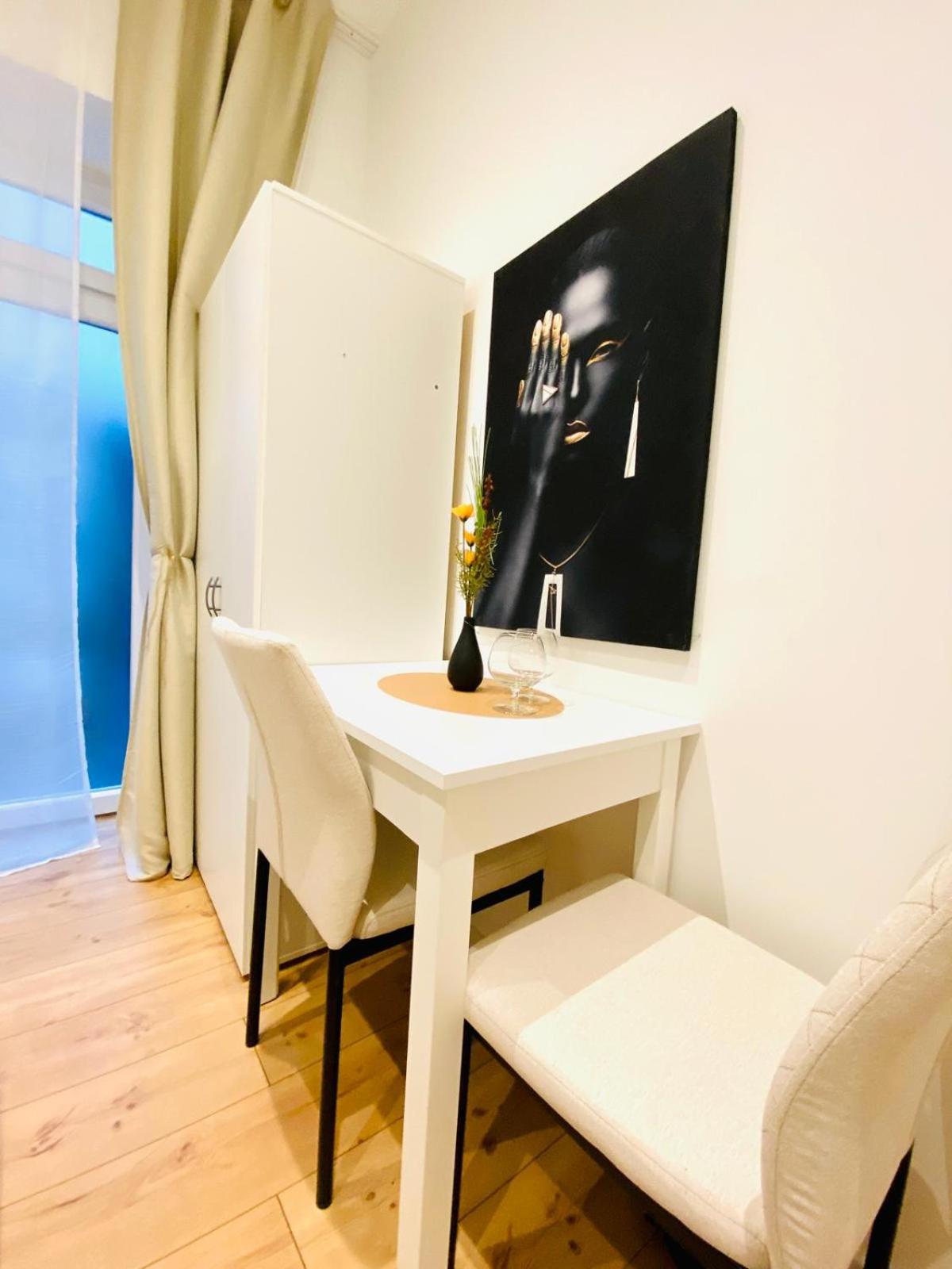 Lovely 4-BR Retreat Ottakring with Stunning City