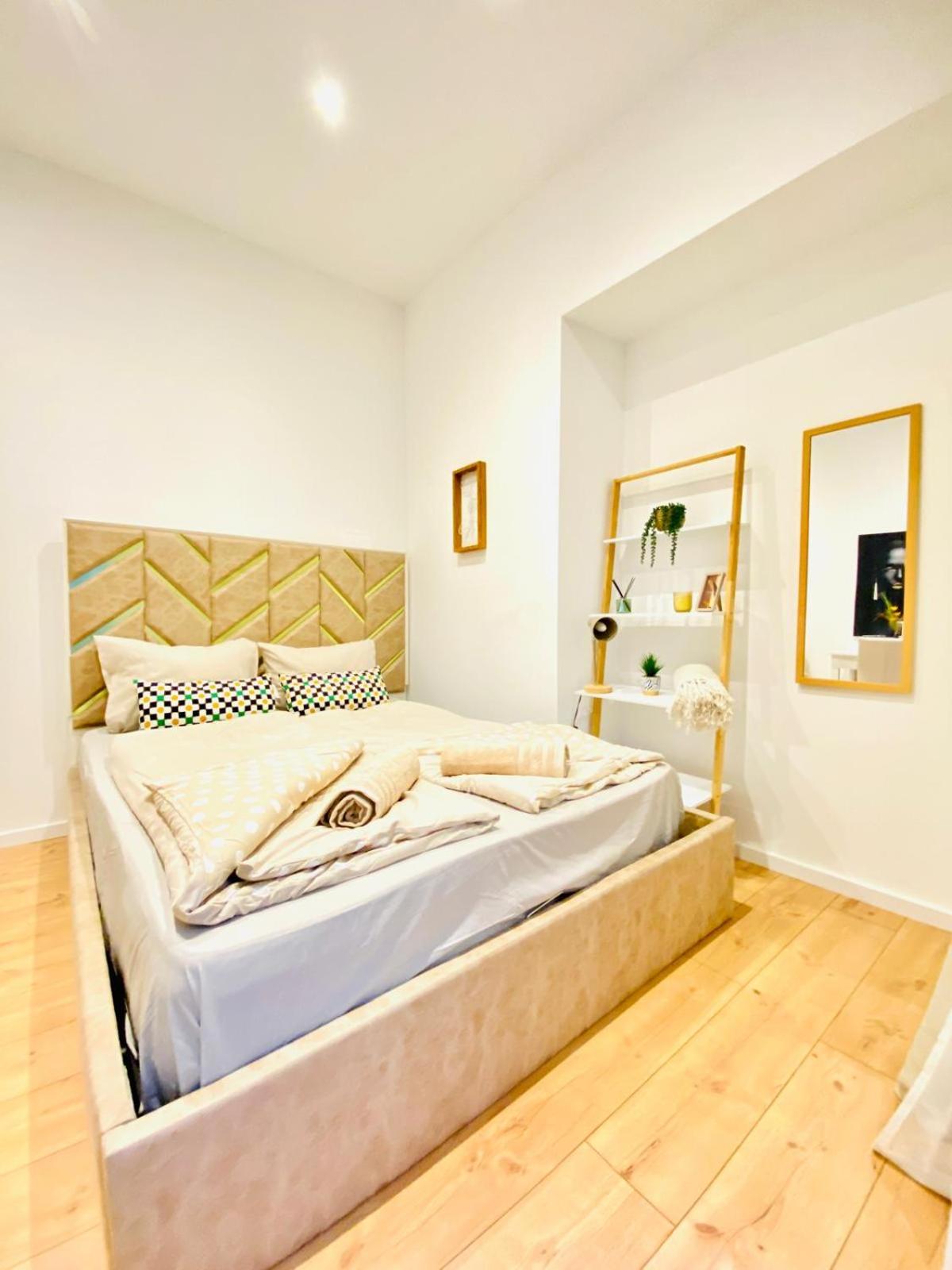 Lovely 4-BR Retreat Ottakring with Stunning City