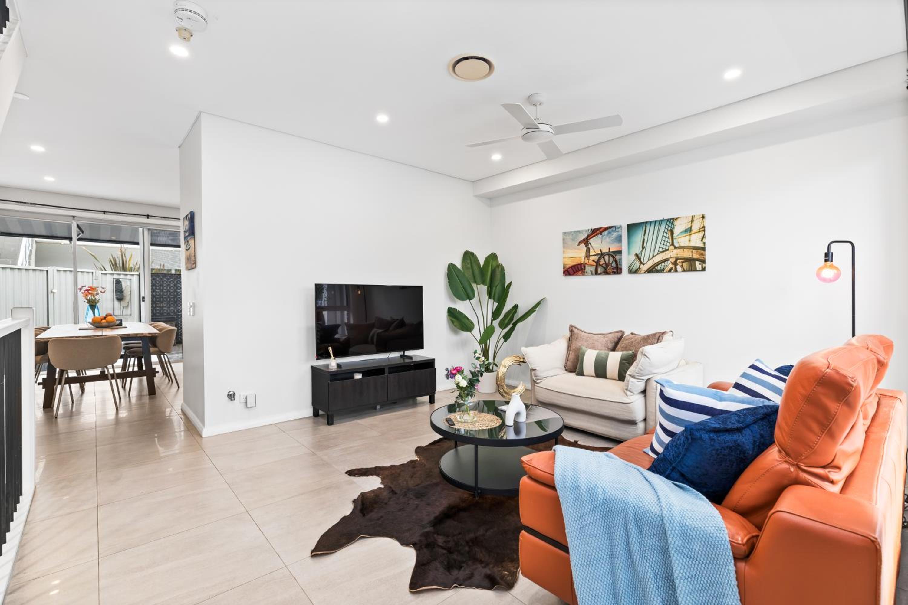 StayAU Spacious Townhouse Asquith near Golf