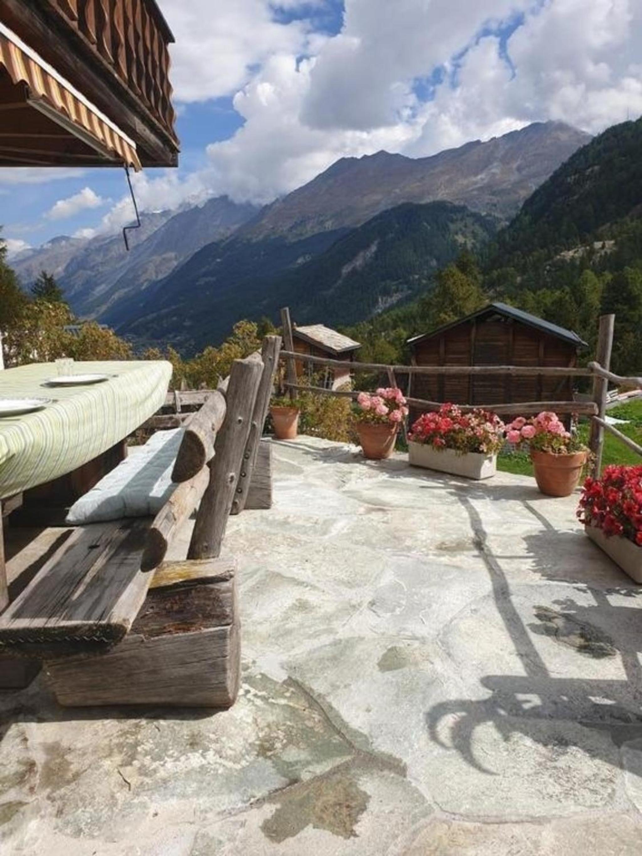 Ferienwohnung Heini direkt an der Piste in Zermatt
