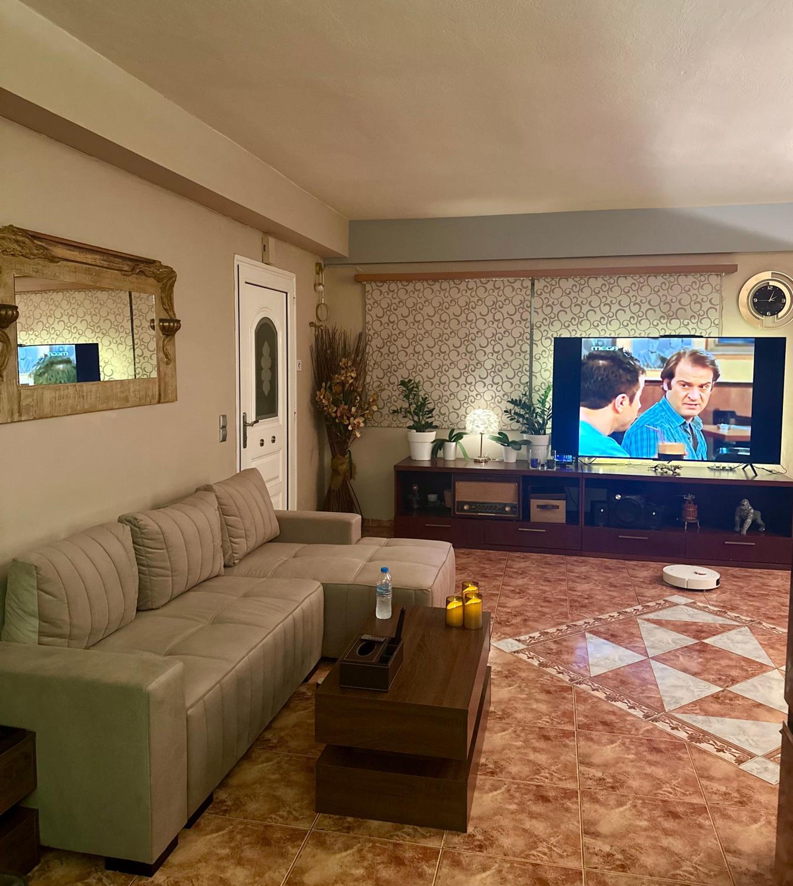 luxury house airport