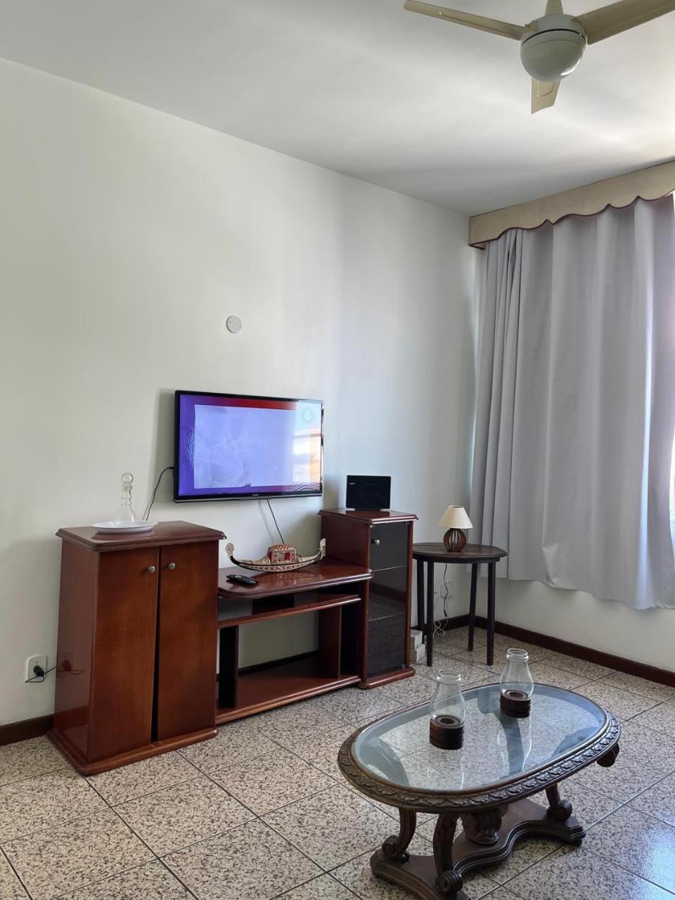 Confortavel com vista do Canal, tudo a pé